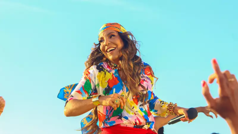 Ivete Sangalo anuncia turnê de samba em homenagem a Clara Nunes com início em São Paulo
