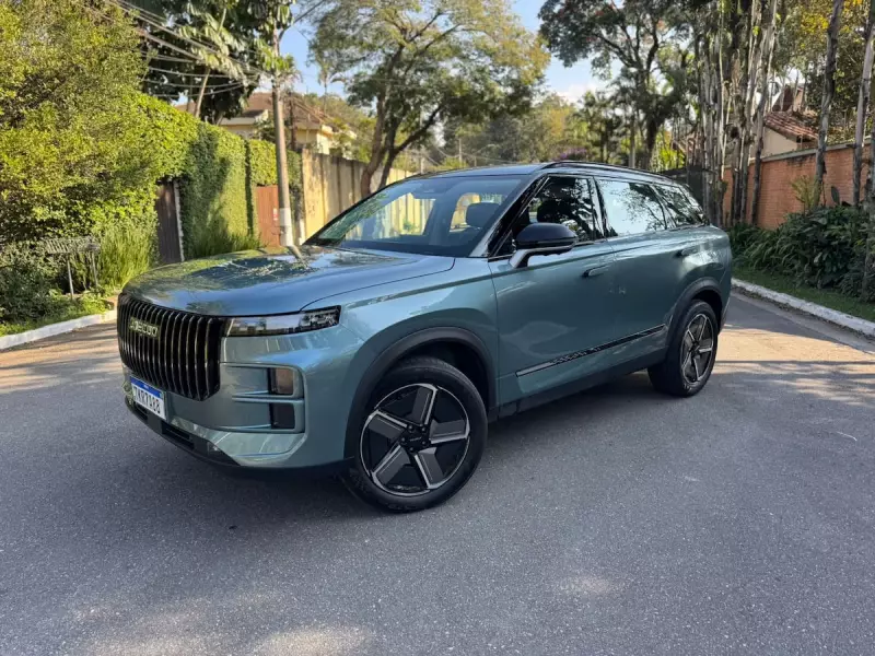 Jaecoo 7: Testamos o SUV híbrido que promete rodar até 1200 km sem abastecer