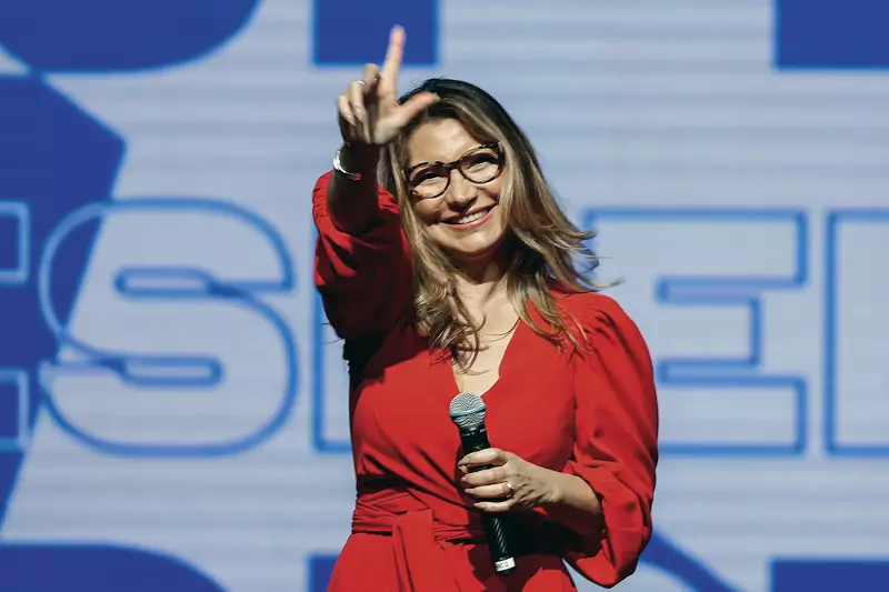 Janja completa um mês no governo sem polêmicas: uma mudança de postura?