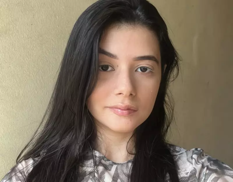 Jovem é assassinada a facadas após discussão na internet: duas mulheres presas em flagrante em Pernambuco