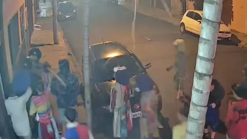 Jovem é espancado até a morte por grupo fantasiado em Ribeirão Preto; vídeo choca