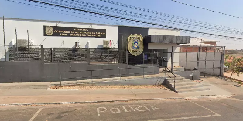 Jovem é indiciado por exaltar facção criminosa em vídeo gravado dentro de delegacia