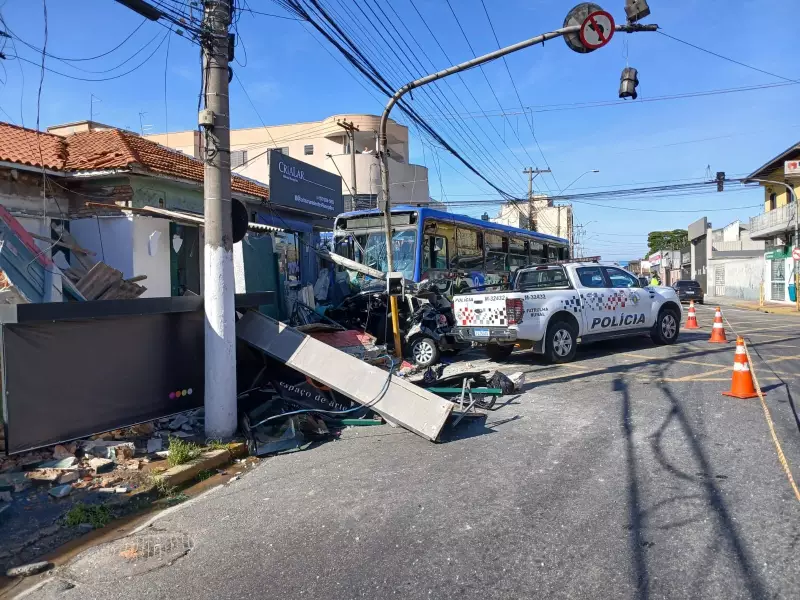 Juíza nega pedido de adiamento de audiências após morte de estagiária em acidente