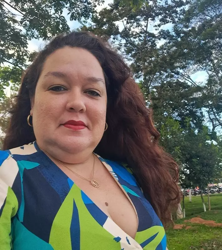 Justiça decreta prisão preventiva e acompanhamento psicológico para suspeita de matar irmão a facadas no Acre