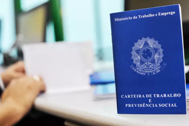 Justiça Paralizada: Como a Burocracia Afeta a Vida dos Brasileiros