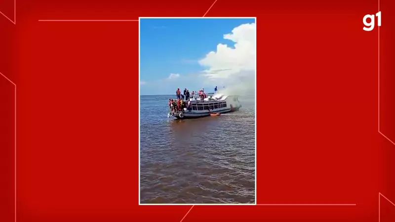 Lancha pega fogo durante viagem entre Parintins e Terra Santa; passageiros são resgatados com sucesso