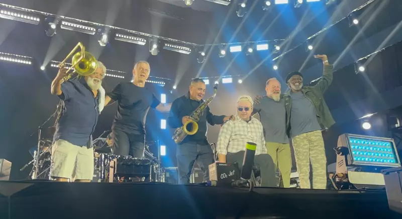 Legião Urbana e Paralamas do Sucesso agitam Festa Junina de Votorantim com show nostálgico