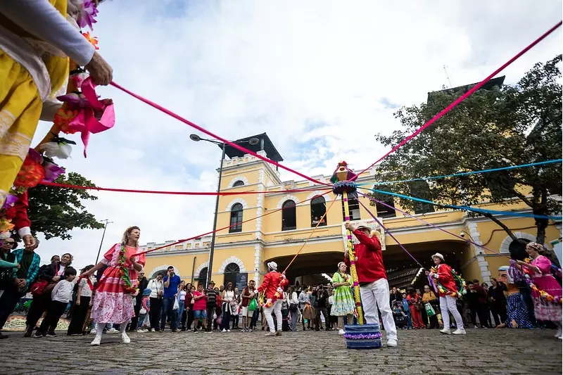 Lei das Rendeiras é sancionada em Florianópolis e valoriza tradição centenária do artesanato local