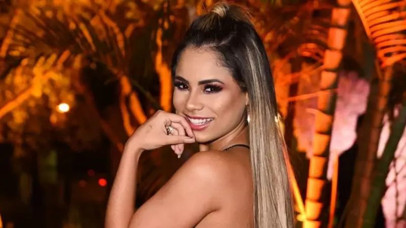 Lexa é a nova madrinha de bateria da Dragões da Real: 'Nossa história será linda'
