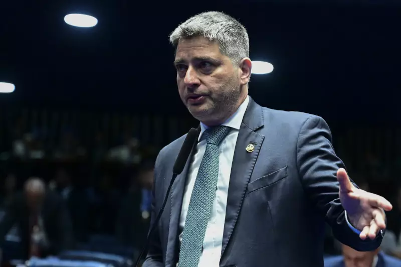Líder do PL no Senado reage a novas mensagens de Cid Gomes reveladas por VEJA