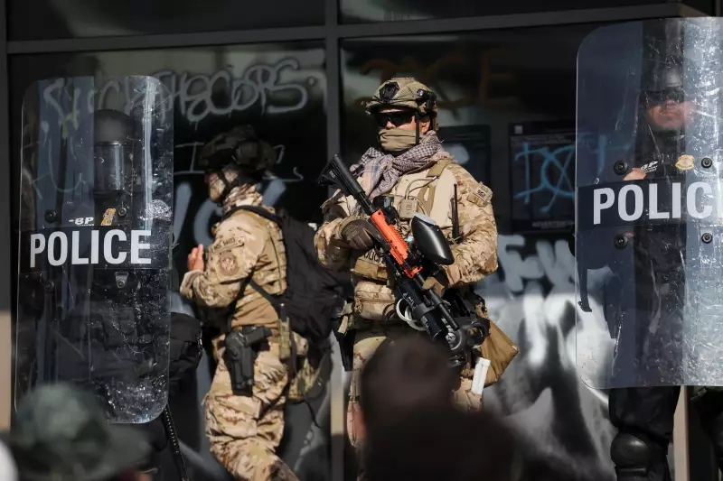 Los Angeles decreta toque de recolher após protestos violentos: saiba quais áreas são afetadas