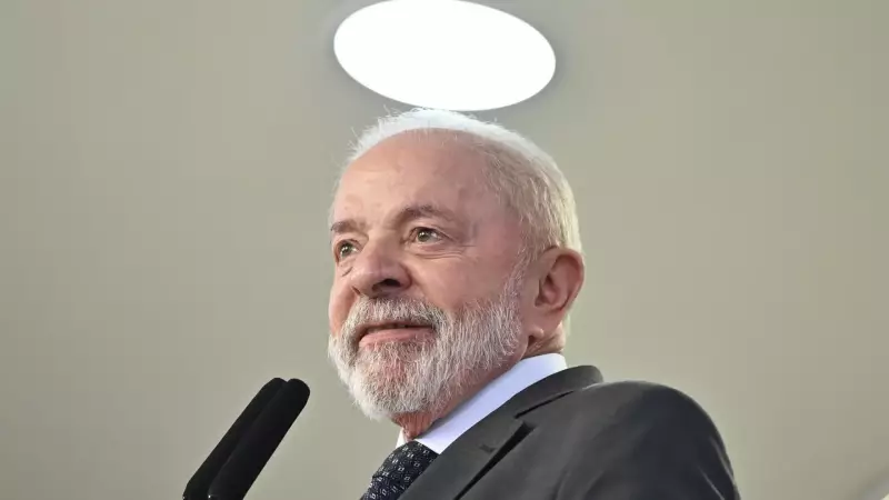 Lula busca alianças com centro e direita para 2026: estratégia política em jogo