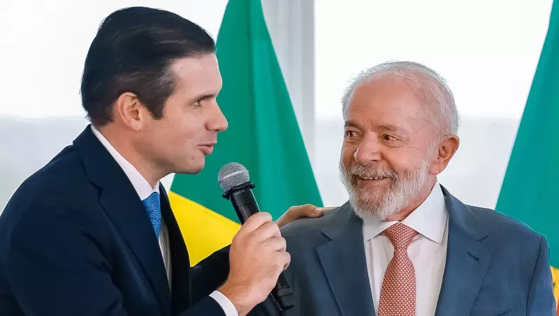 Lula busca diálogo com Congresso e acena a Motta em evento do PSB sob pressão do IOF