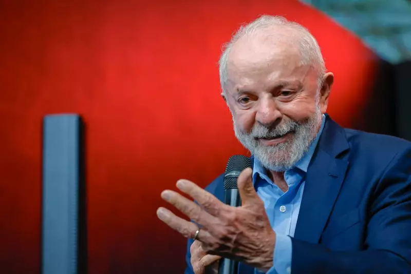 Lula critica clima no Congresso e deputados que 'só falam bobagem' em evento em MG