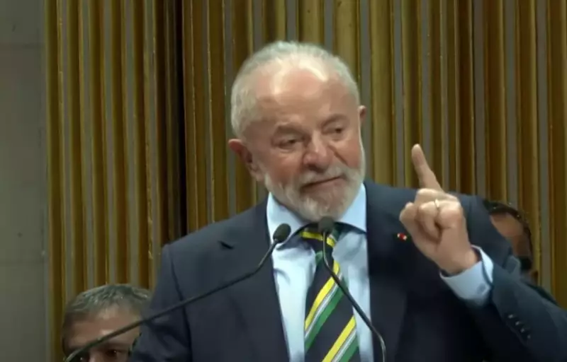 Lula é criticado por entidades por ato contra aposentados vítimas de golpe no INSS
