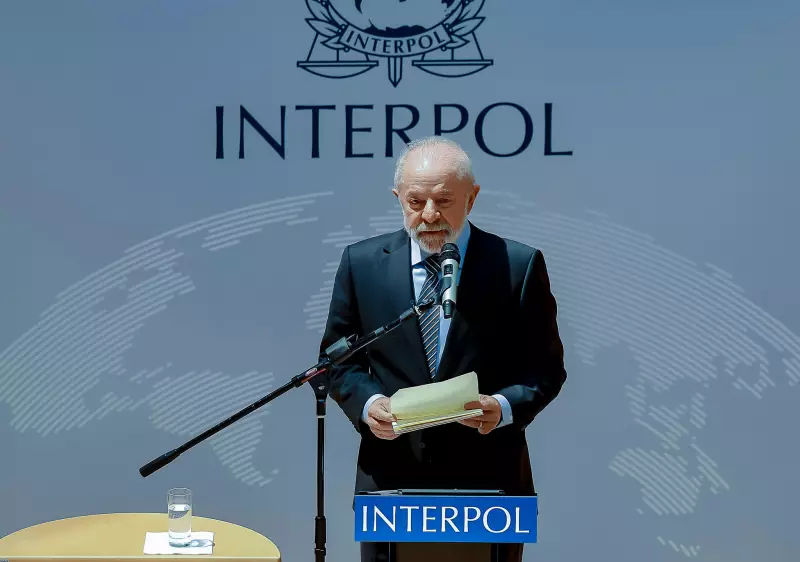 Lula faz história como primeiro presidente brasileiro a visitar sede da Interpol em Lyon