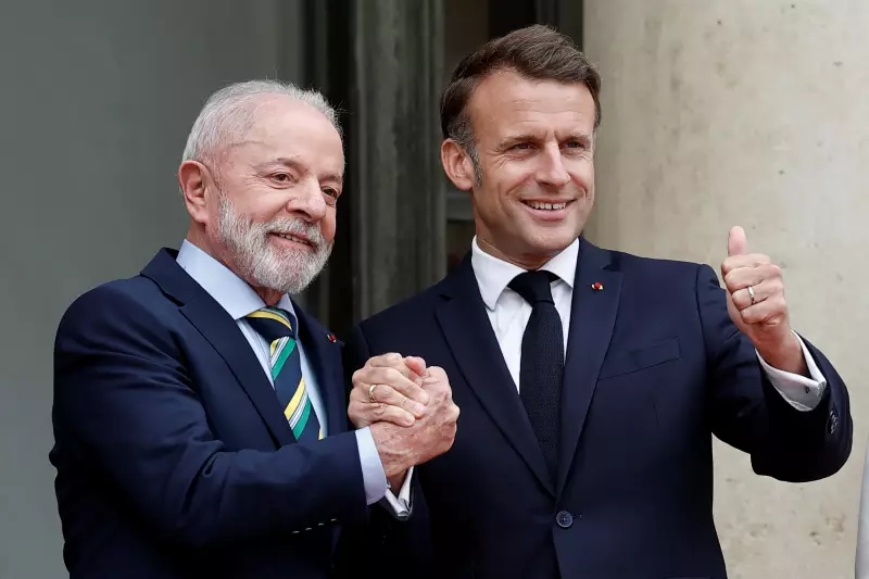 Macron e Lula juntos: Presidente francês publica foto com Lula e música escrita por Seu Pereira