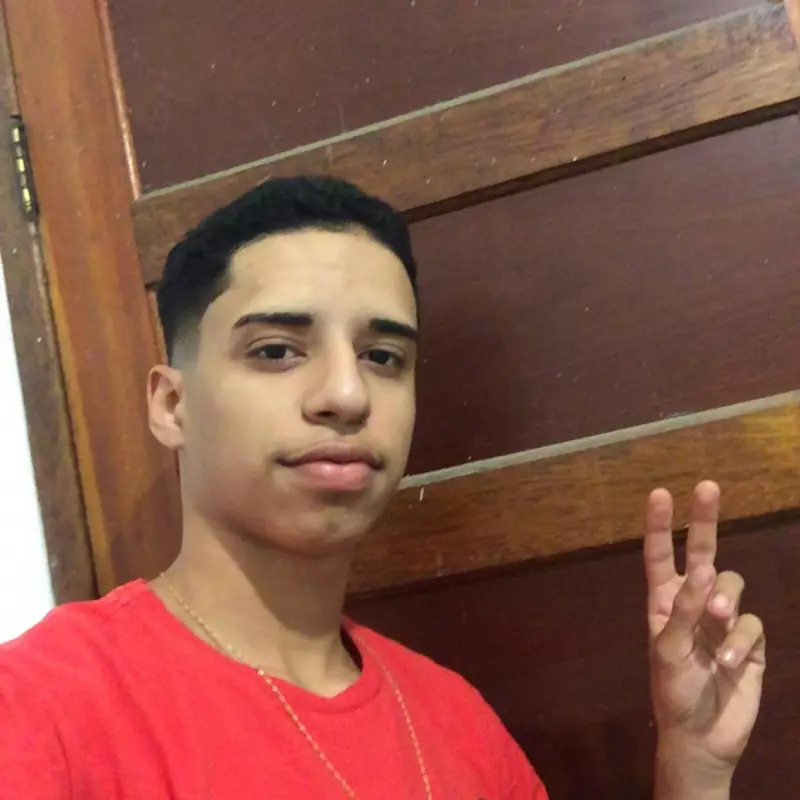 Mãe de jovem morto em acidente no Rio transforma dor em esperança com doação de órgãos