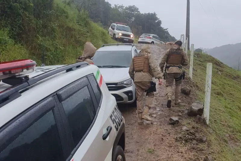 Mãe e filha são baleadas em tentativa de feminicídio em SC: veja detalhes