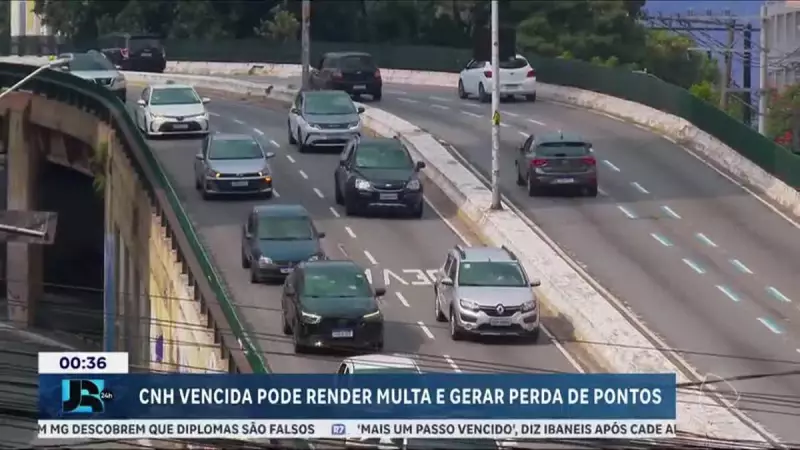 Mais de 100 mil motoristas multados em 2025 por CNH vencida: saiba como evitar