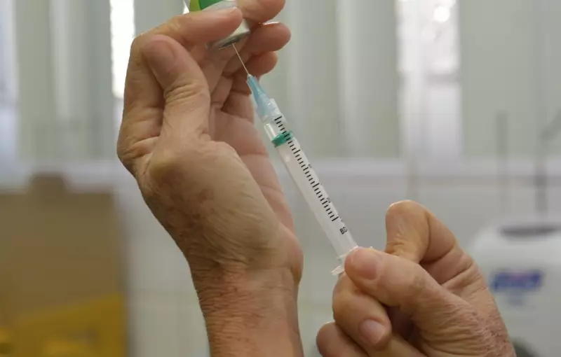 Mais de 80% das mortes por gripe no ES em 2025 foram de pessoas não vacinadas: entenda os riscos