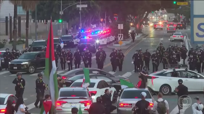 Manifestações contra política de imigração de Trump tomam conta dos EUA: veja imagens