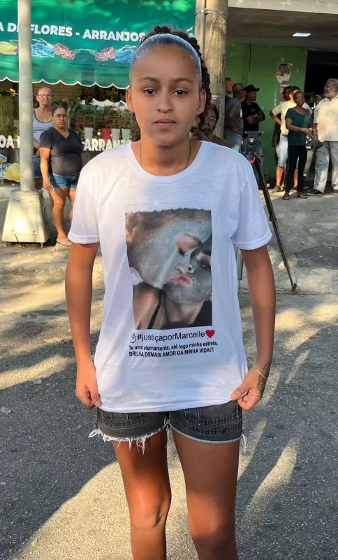 Marcelle, vítima de feminicídio, é enterrada no Rio de Janeiro: comoção e luta por justiça