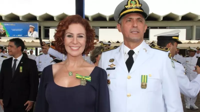 Marido de Carla Zambelli pede exoneração de cargo em Caucaia: entenda o caso