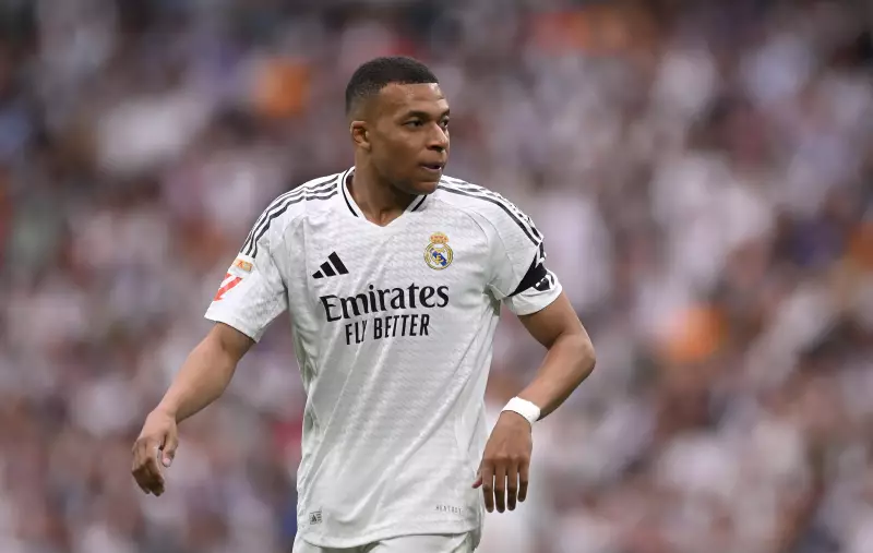 Mbappé hospitalizado com gastroenterite aguda: saiba detalhes sobre o estado de saúde do astro francês