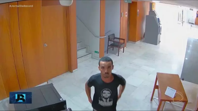 Mecânico que quebrou relógio histórico em 8 de janeiro é preso novamente pela PF