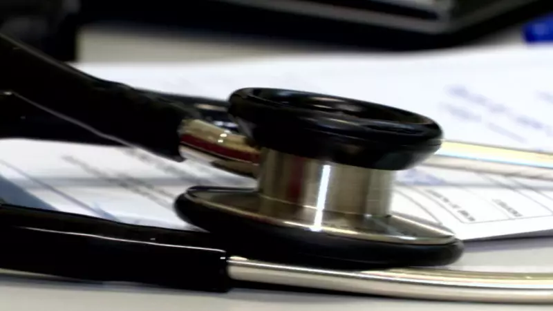 Médica é condenada a devolver R$ 266 mil à Prefeitura de Inconfidentes por não cumprir carga horária