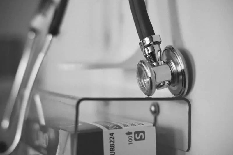 Médico foragido é preso após condenação por morte de bebê durante parto em SC