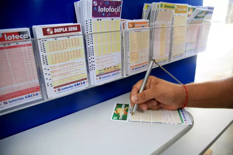 Mega-Sena: Três apostas de Santa Catarina acertam a Quina e faturam prêmio milionário