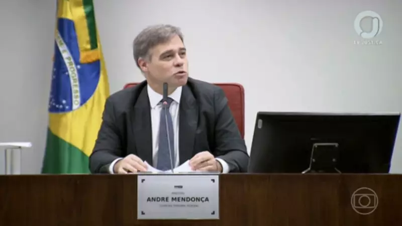 Mendonça diverge da maioria do STF em julgamento sobre responsabilização de redes sociais