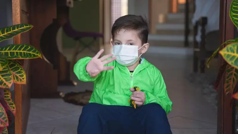Menino com doença rara completa 6 anos e família inicia campanha para arrecadar R$ 1,7 milhão para tratamento