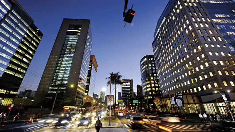 Mercado em alerta: impasse fiscal gera incertezas e trava investimentos no Brasil