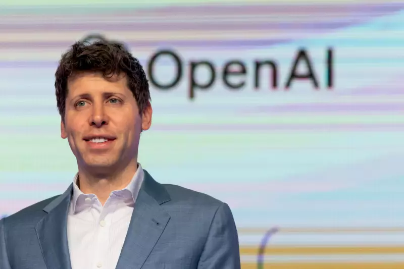 Meta ofereceu US$ 100 bilhões para funcionários da OpenAI trocarem de empresa, revela Sam Altman