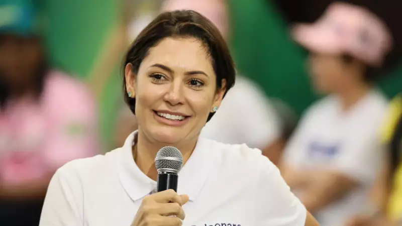 Michelle Bolsonaro processa por acusações de suposta vida anterior como garota de programa