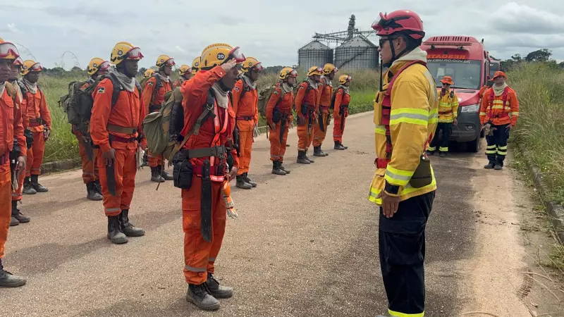 Militares do 4º GBM capacitam brigadistas em curso de combate a incêndios florestais em Rondônia