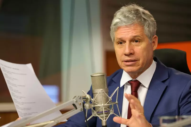 Ministro de Lula propõe que parlamentares abram mão de parte das emendas para cumprir meta fiscal
