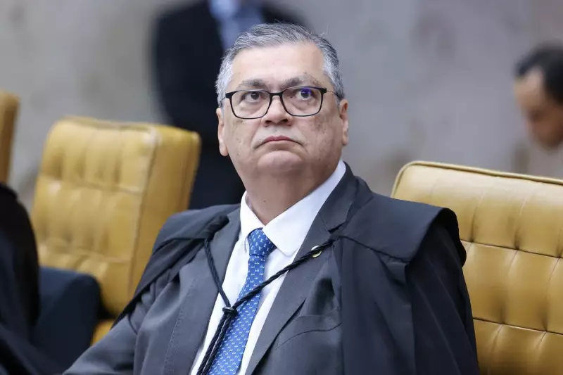 Ministro Dino é cobrado sobre emendas paralelas e novo orçamento secreto na Saúde