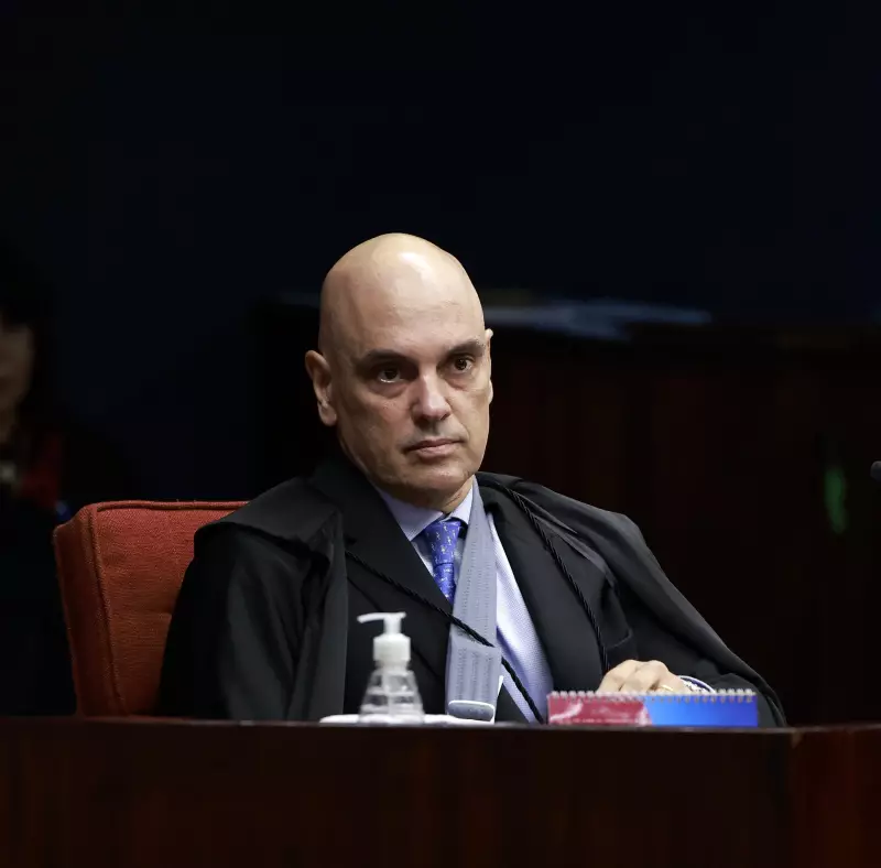 Moraes repreende advogado em tribunal: 'Não vou permitir circo no meu tribunal' | Veja o vídeo