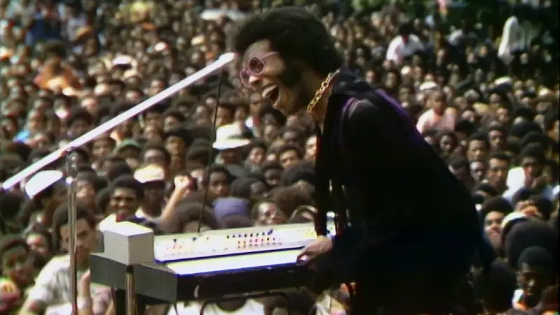 Morre Sly Stone, lenda do funk e soul, aos 82 anos nos EUA