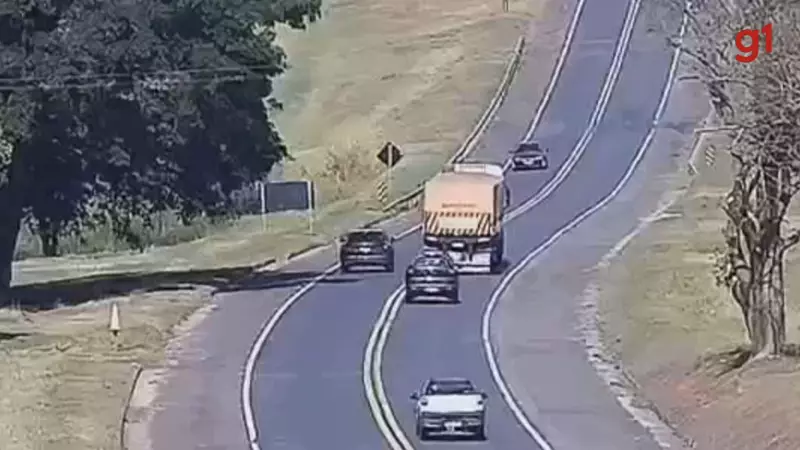 Motorista arrisca vida com ultrapassagem proibida e quase causa acidente grave na BR-153 em SP