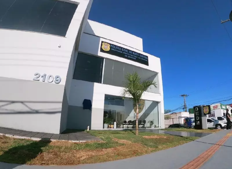 Motorista de aplicativo é preso por estupro de passageira em Cuiabá: caso choca a capital