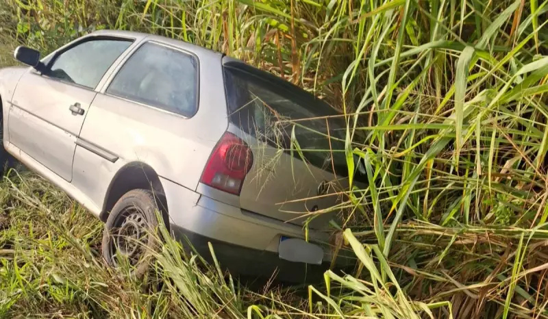 Motorista é preso após tentar matar a própria família em acidente proposital em Queiroz