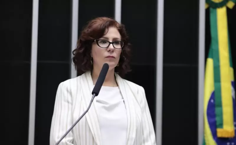Motta envia condenação de Zambelli à CCJ mesmo após decisão de Moraes pela cassação