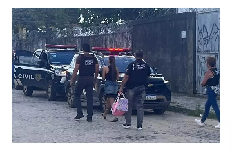 Mulher é presa suspeita de furtar armas de clube de tiro em Santa Rita, PB