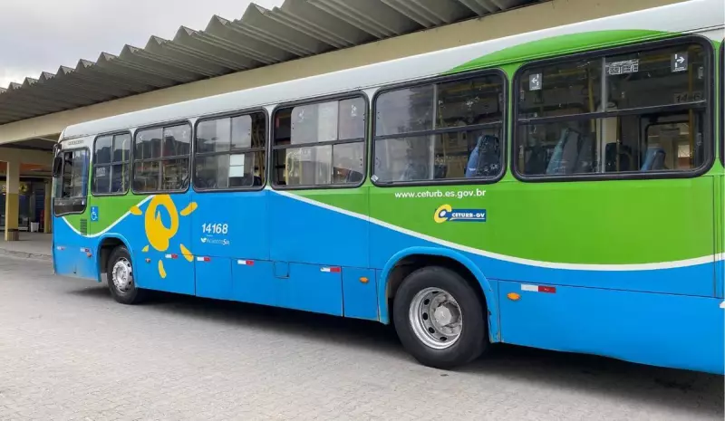Mulher é vítima de importunação sexual dentro de ônibus do Transcol no Espírito Santo