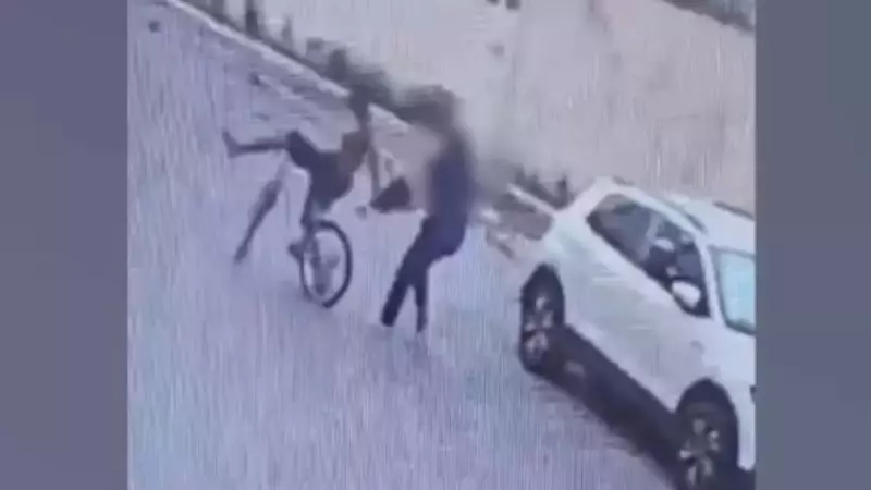 Mulher reage a assalto com golpes de bolsa e assustador foge em Pernambuco — veja o vídeo